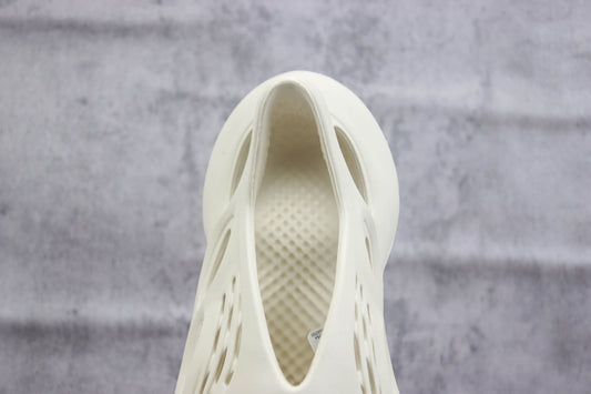 Yeezy Foam Runner Unisex Casual Sandals - FY4567