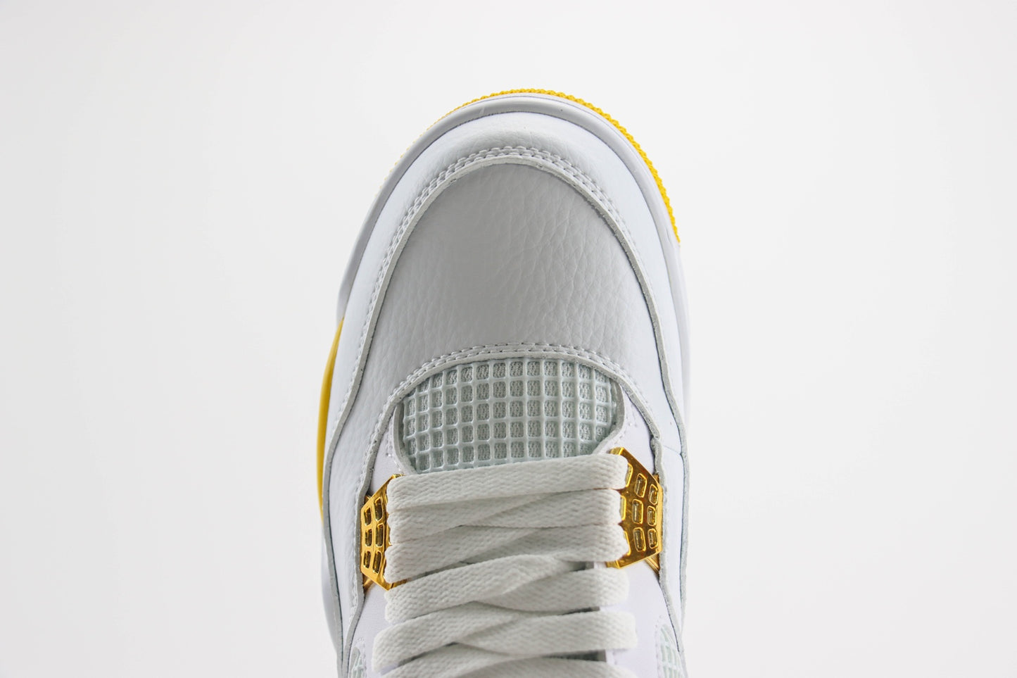 AJ4 Unisex Sneakers Shoes (AQ9129-101)