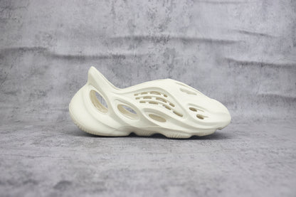 Yeezy Foam Runner Unisex Casual Sandals - FY4567