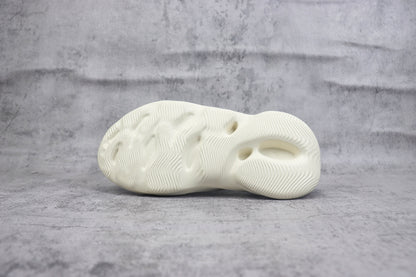 Yeezy Foam Runner Unisex Casual Sandals - FY4567